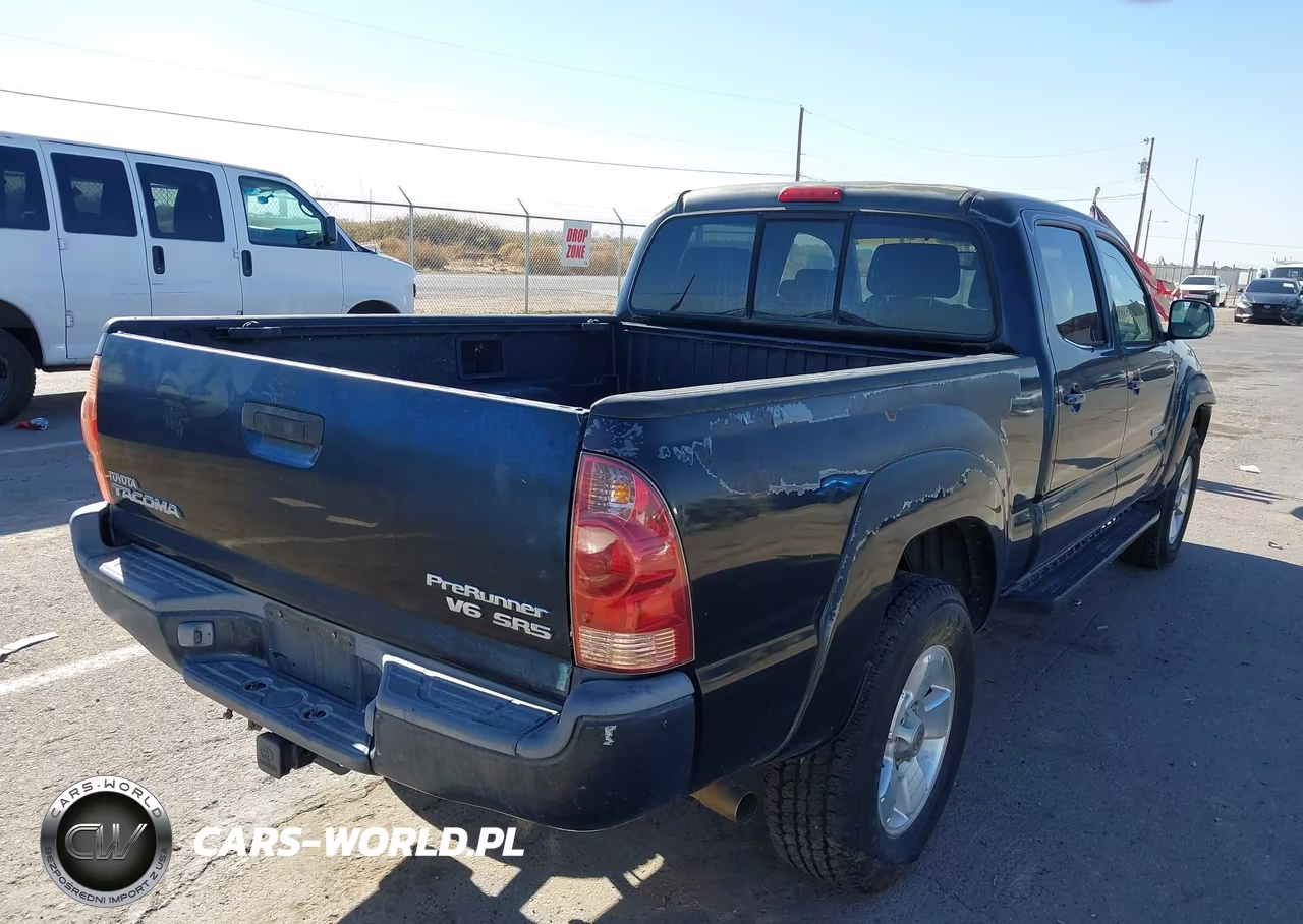 2005 Toyota Tacoma Prerunner V6 VIN:5TEKU72N95Z101933 - 4