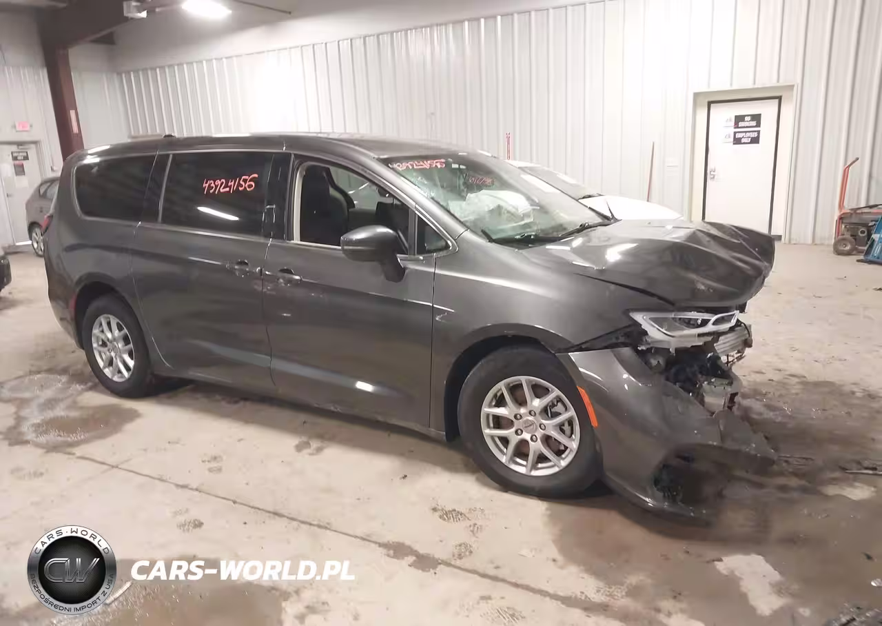 2023 Chrysler Pacifica Touring L
