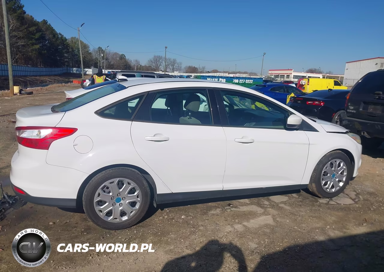 2012 Ford Focus Se VIN:1FAHP3F23CL132073 - 14