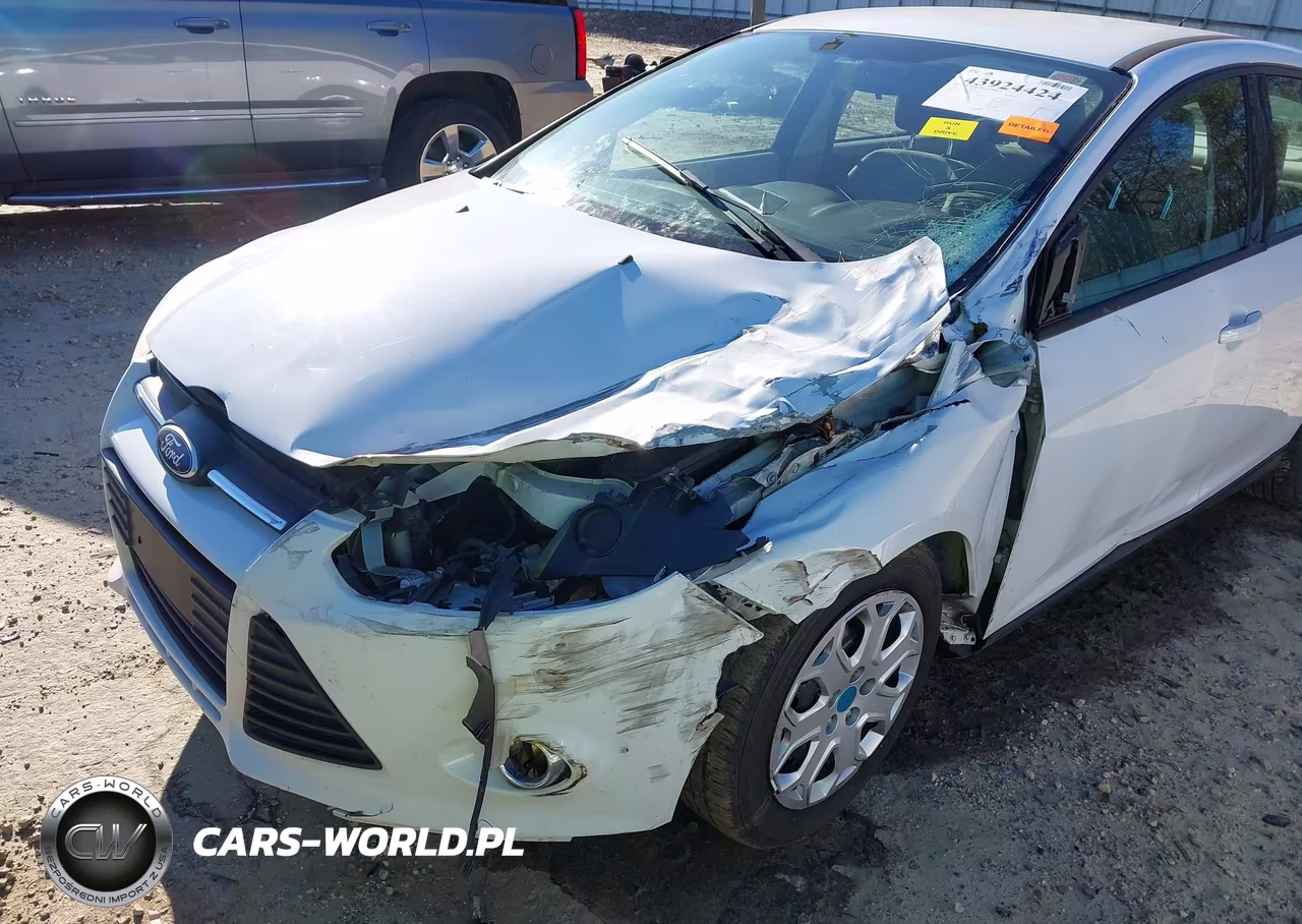 2012 Ford Focus Se VIN:1FAHP3F23CL132073 - 6