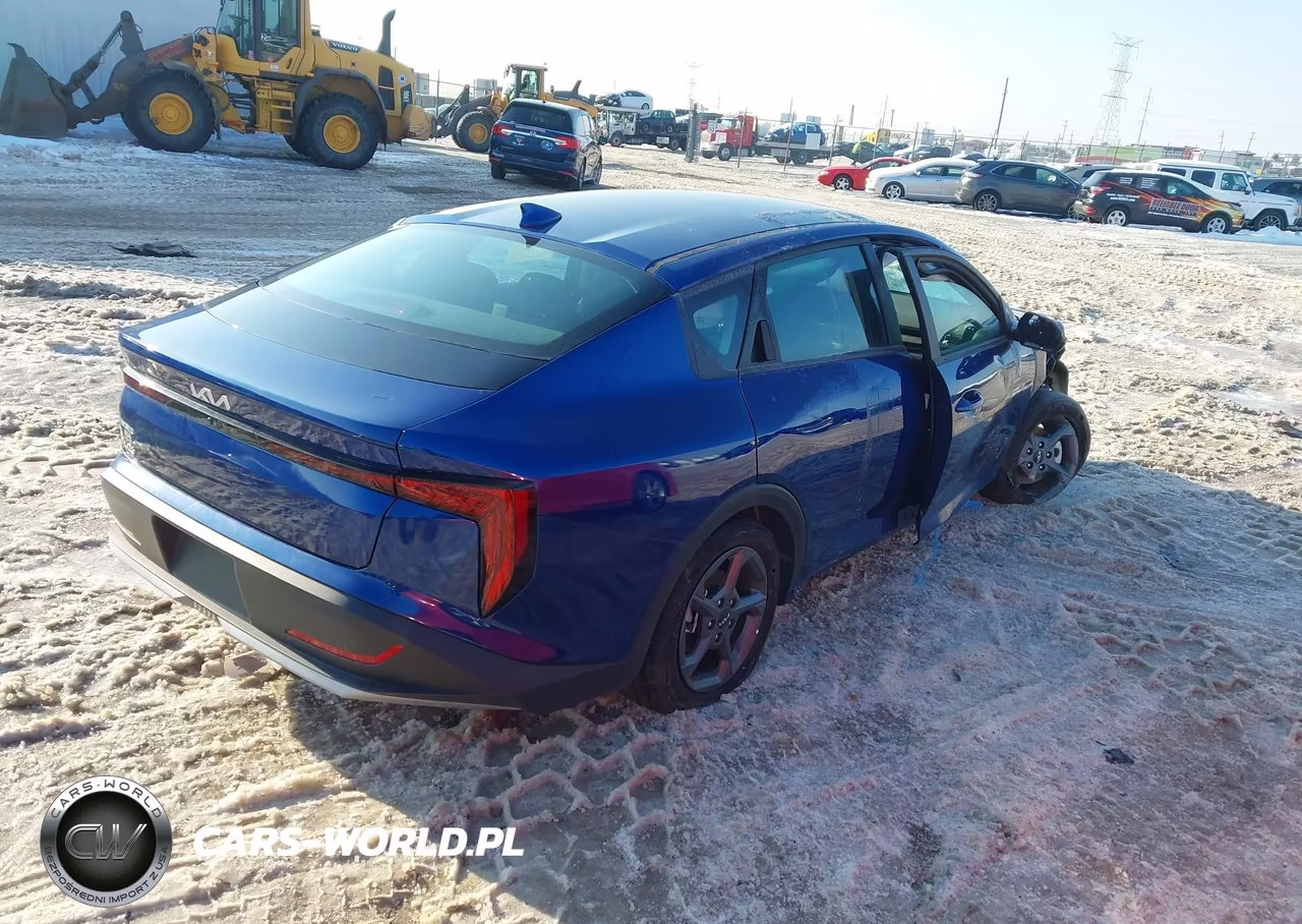 2025 Kia K4 Lxs VIN:3KPFT4DE3SE010708 - 4