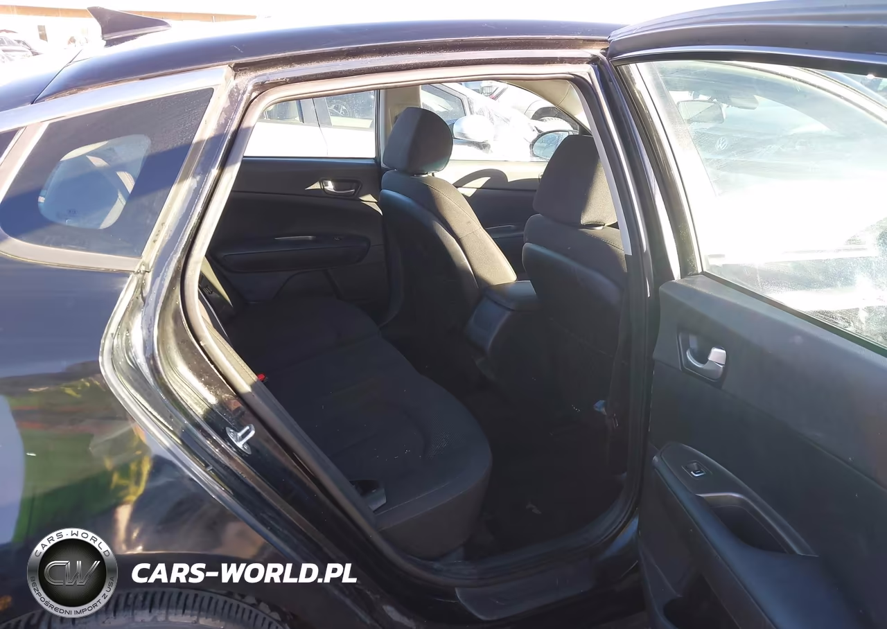 2019 Kia Optima Lx VIN:5XXGT4L31KG354954 - 8