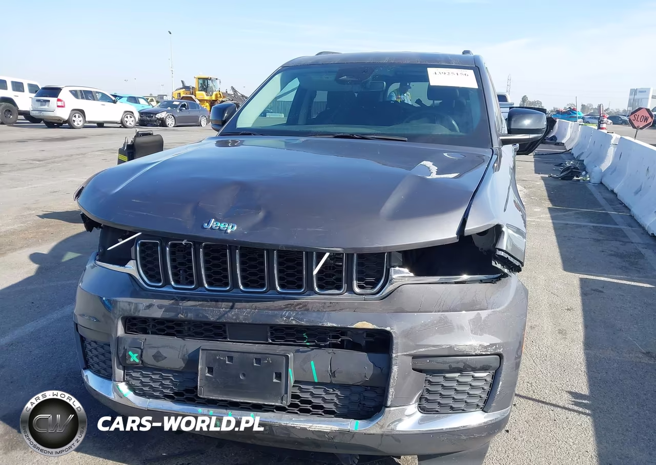 2024 Jeep Grand Cherokee L Laredo 4X2 VIN:1C4RJJAG2R8922872 - 13