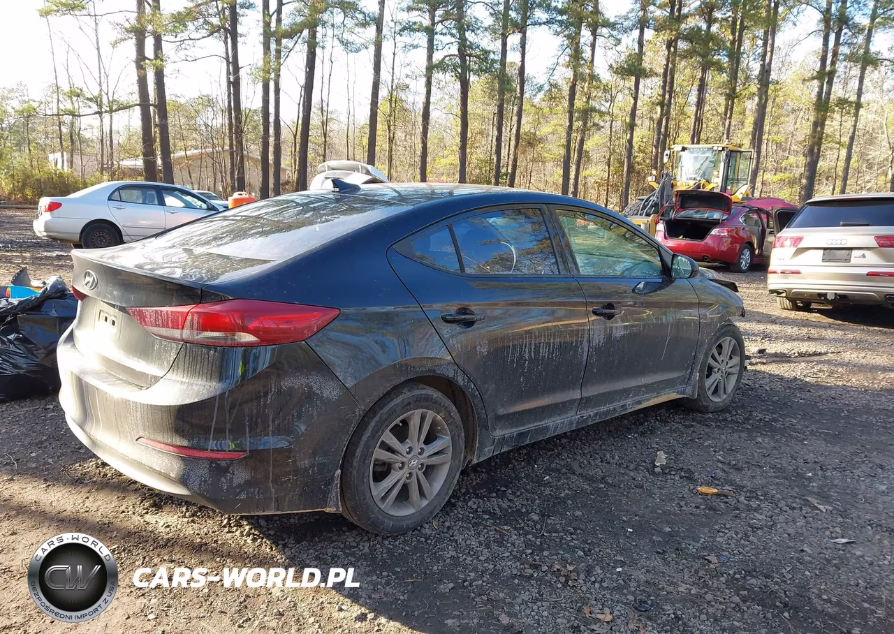 2018 Hyundai Elantra Sel VIN:5NPD84LFXJH226794 - 4