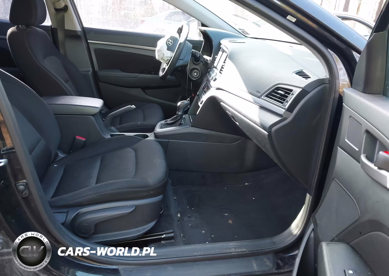 2018 Hyundai Elantra Sel VIN:5NPD84LFXJH226794 - 5