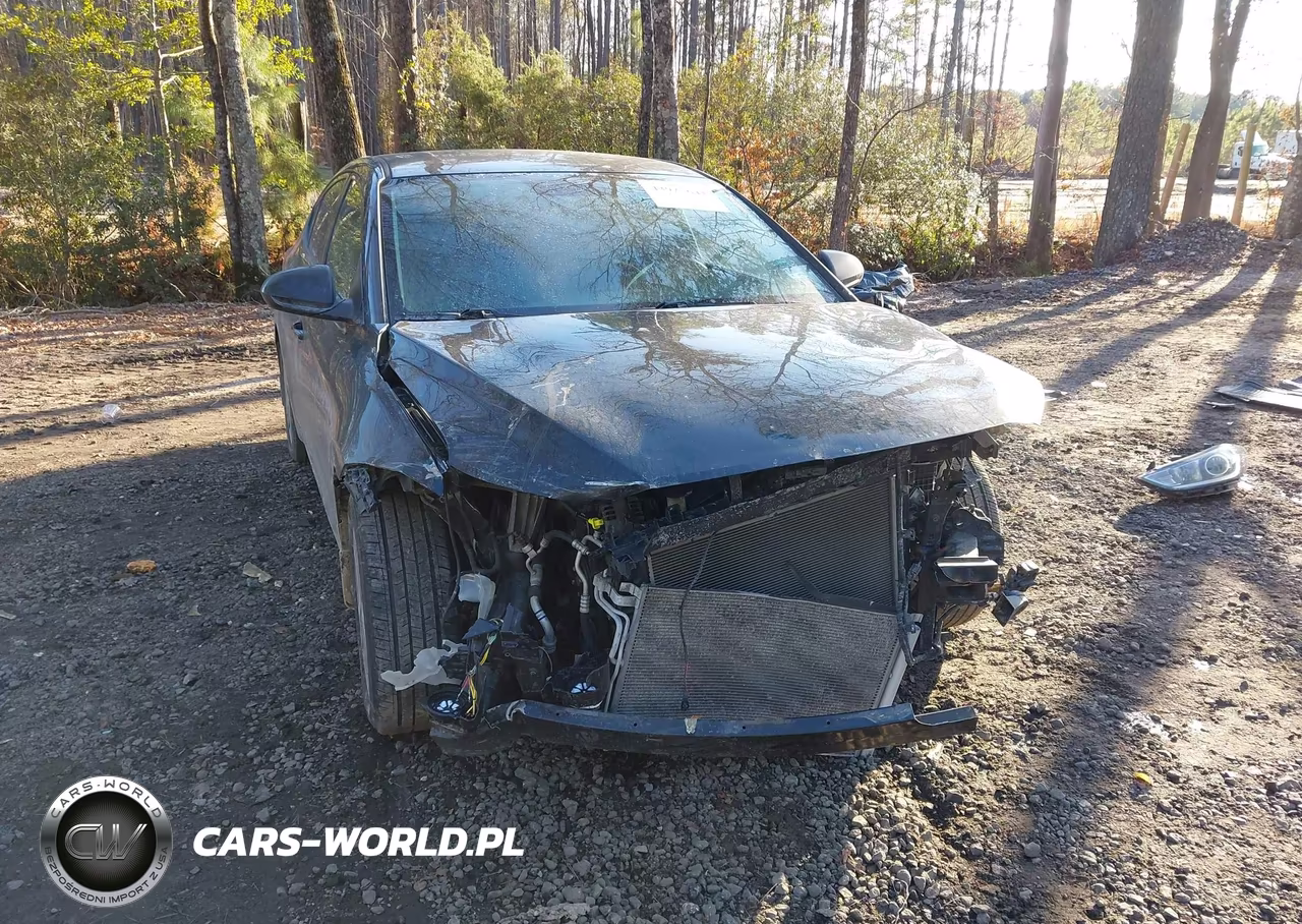 2018 Hyundai Elantra Sel VIN:5NPD84LFXJH226794 - 6