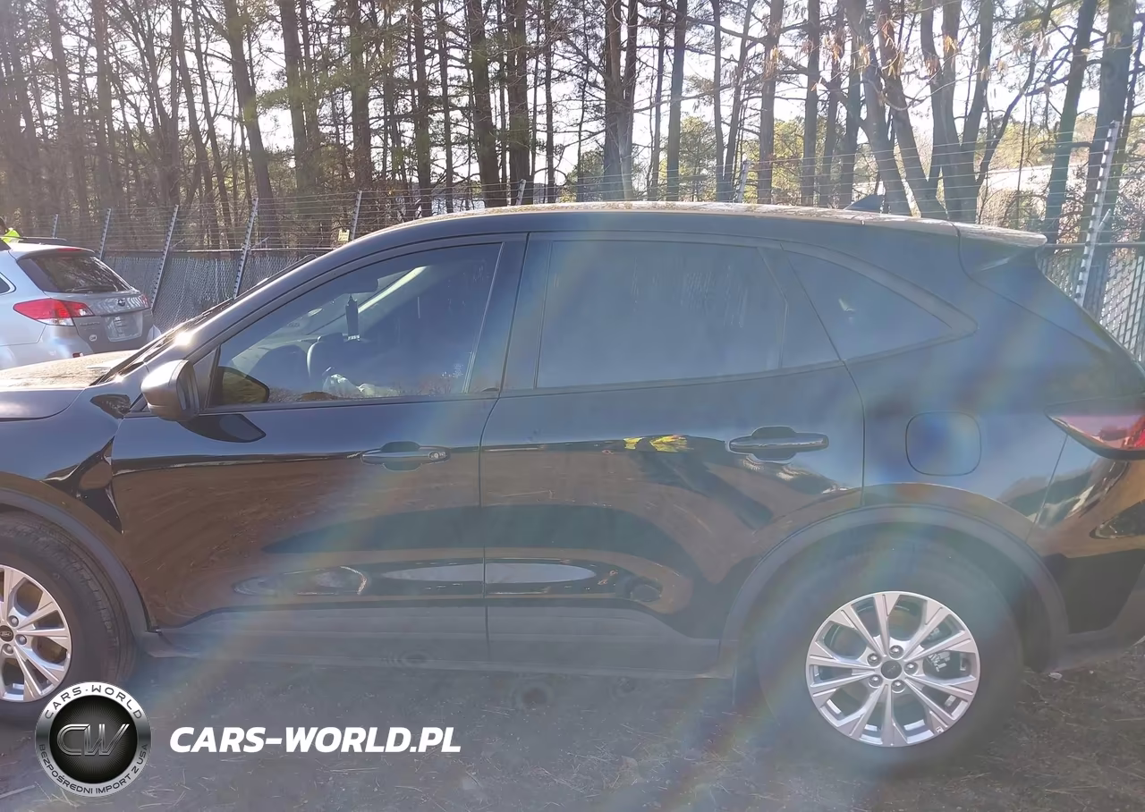 2025 Ford Escape Active VIN:1FMCU0GN2SUB14950 - 14
