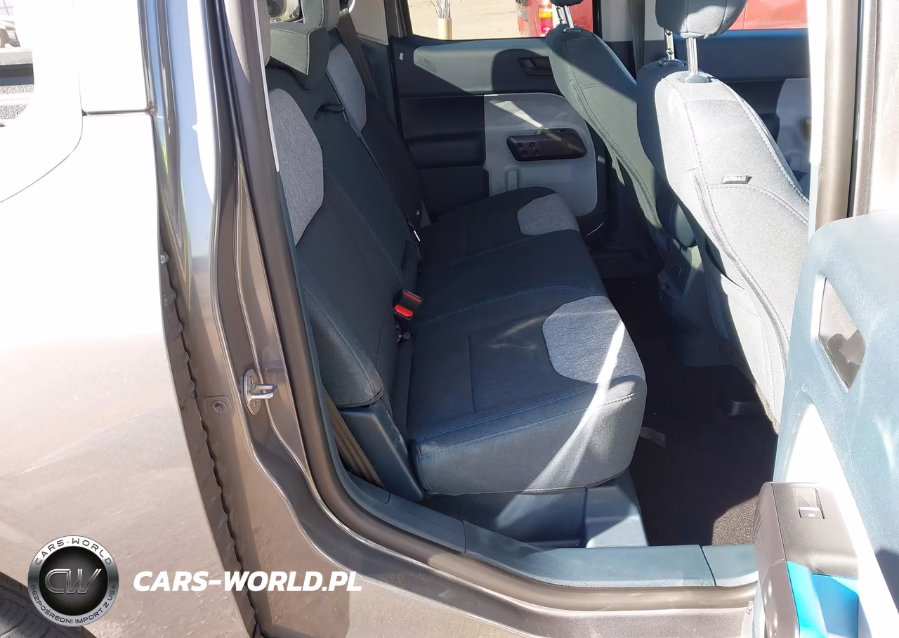 2025 Ford Maverick Xlt VIN:3FTTW8H30SRB41405 - 8