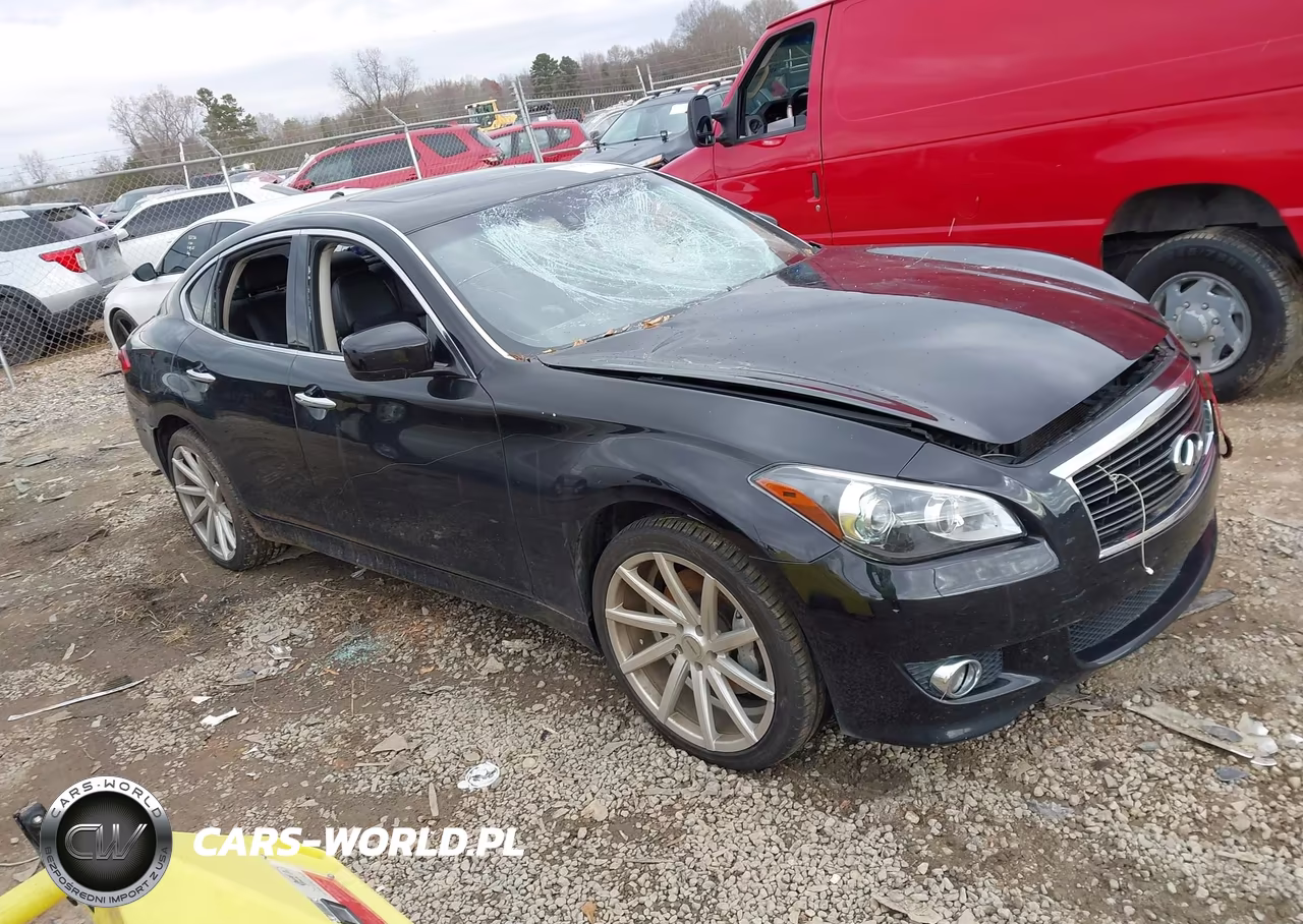 2011 Infiniti M37