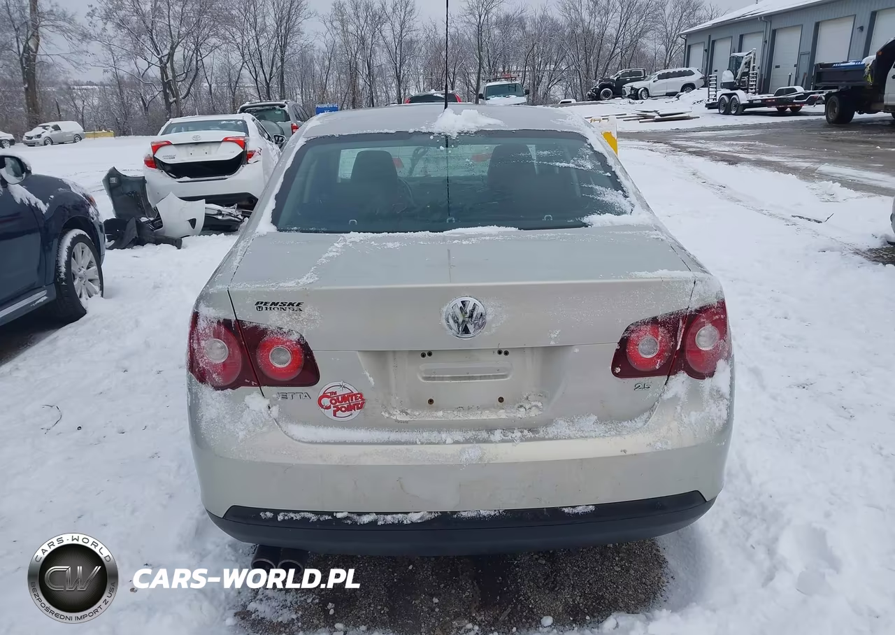 2010 Volkswagen Jetta Limited Edition VIN:3VWRZ7AJ0AM134872 - 16