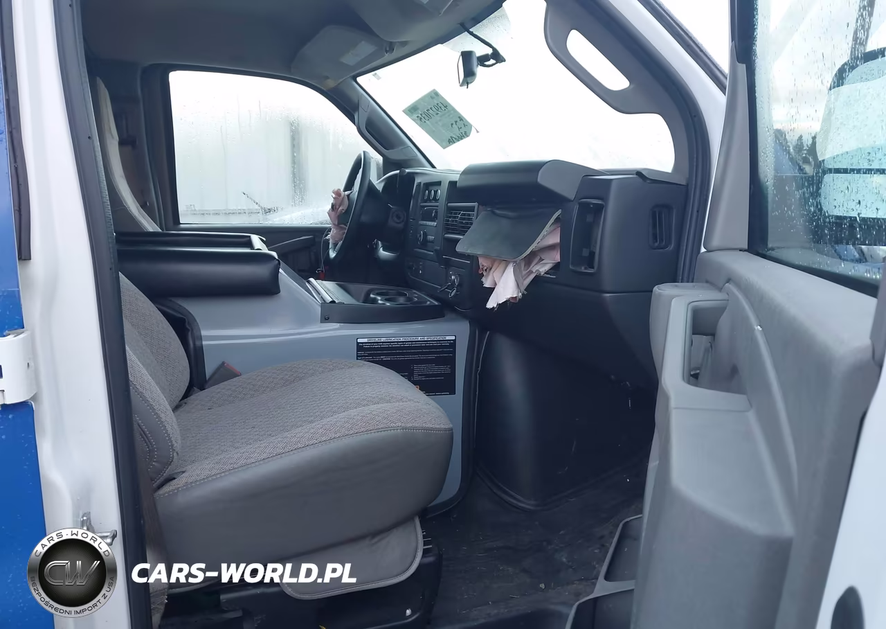 2017 Chevrolet Express 3500 Work Van VIN:1GCZGHFG7H1264473 - 5