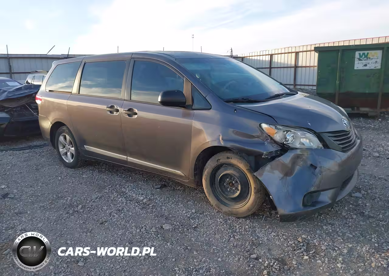 2013 Toyota Sienna L V6 7 Passenger