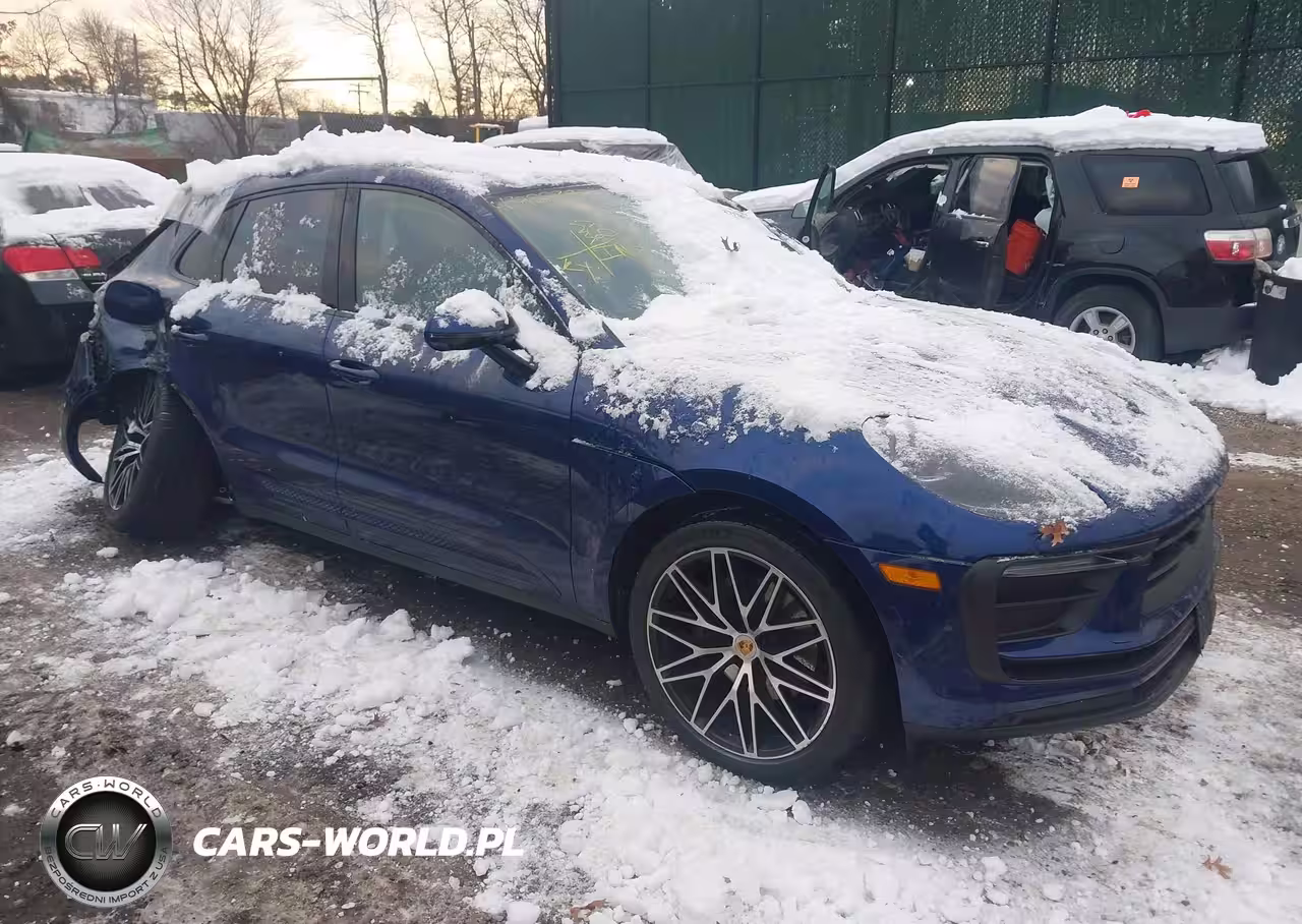 2023 Porsche Macan T