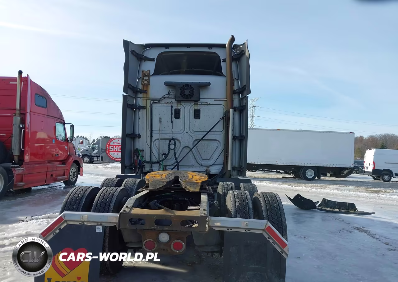 2016 Freightliner Cascadia 125 VIN:3AKJGLDVXGSHE0361 - 15