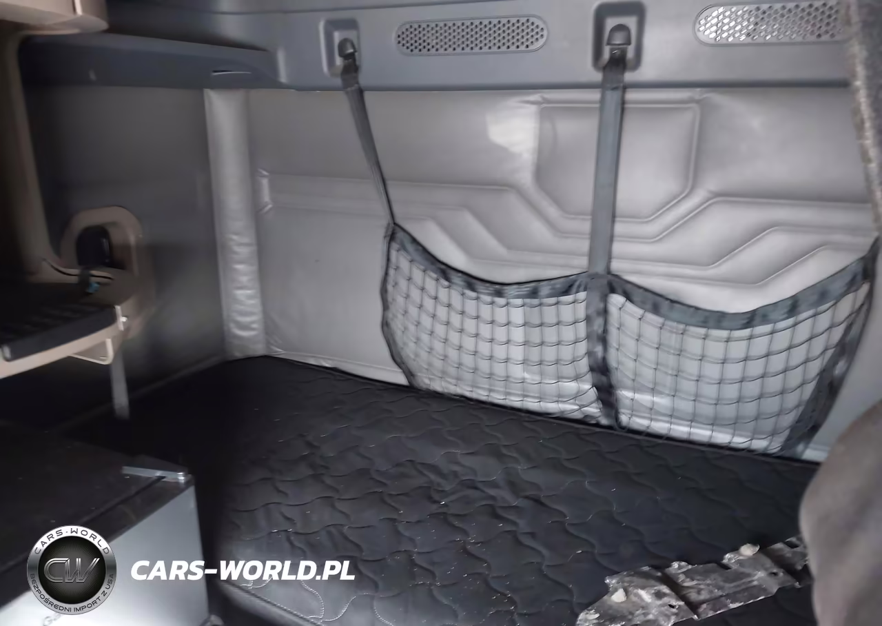 2016 Freightliner Cascadia 125 VIN:3AKJGLDVXGSHE0361 - 7