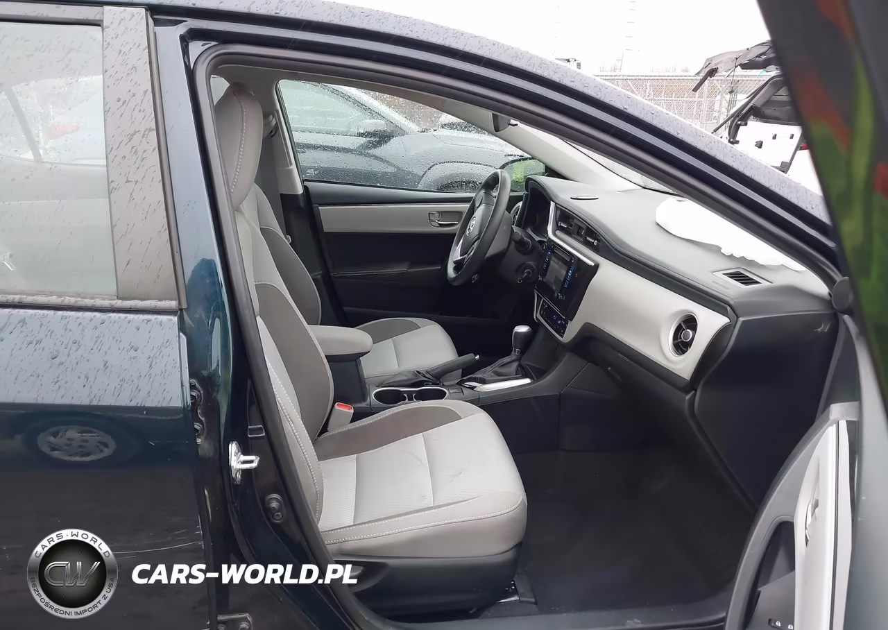 2018 Toyota Corolla Le VIN:2T1BURHE2JC982820 - 5
