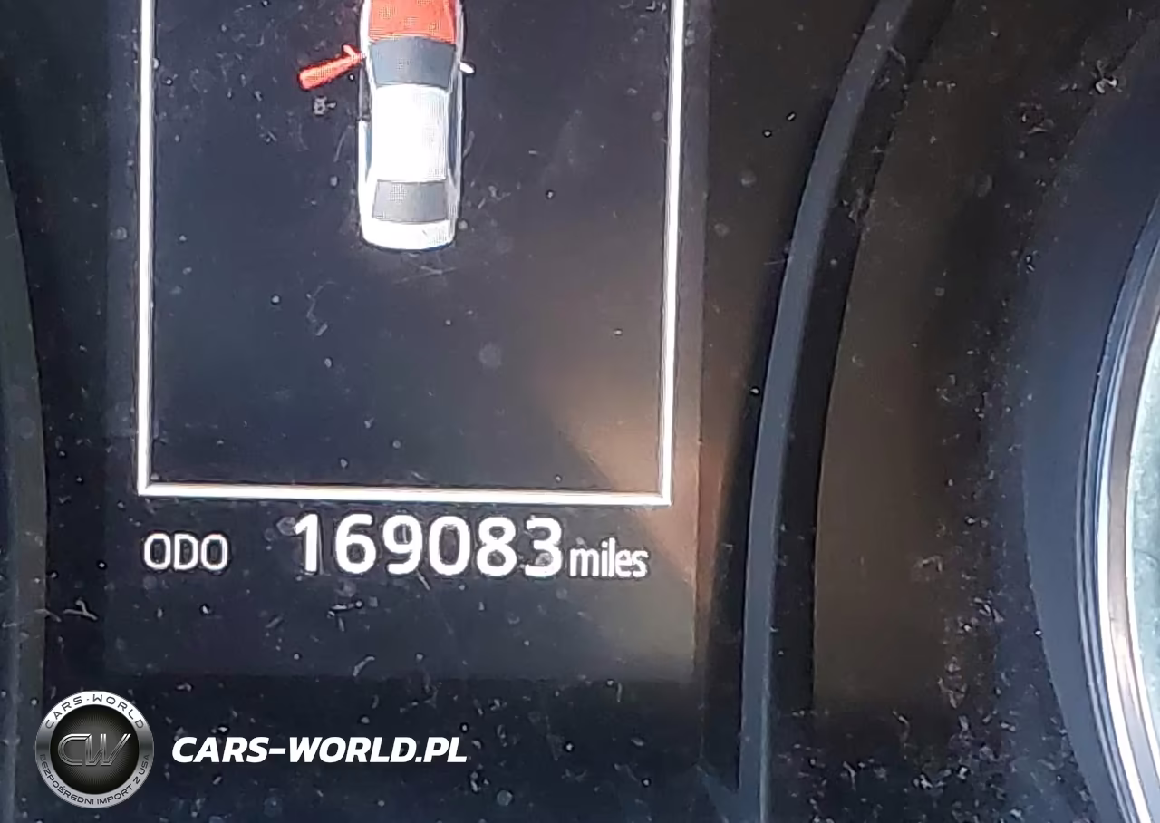 2018 Toyota Camry Le VIN:4T1B11HK1JU661429 - 15