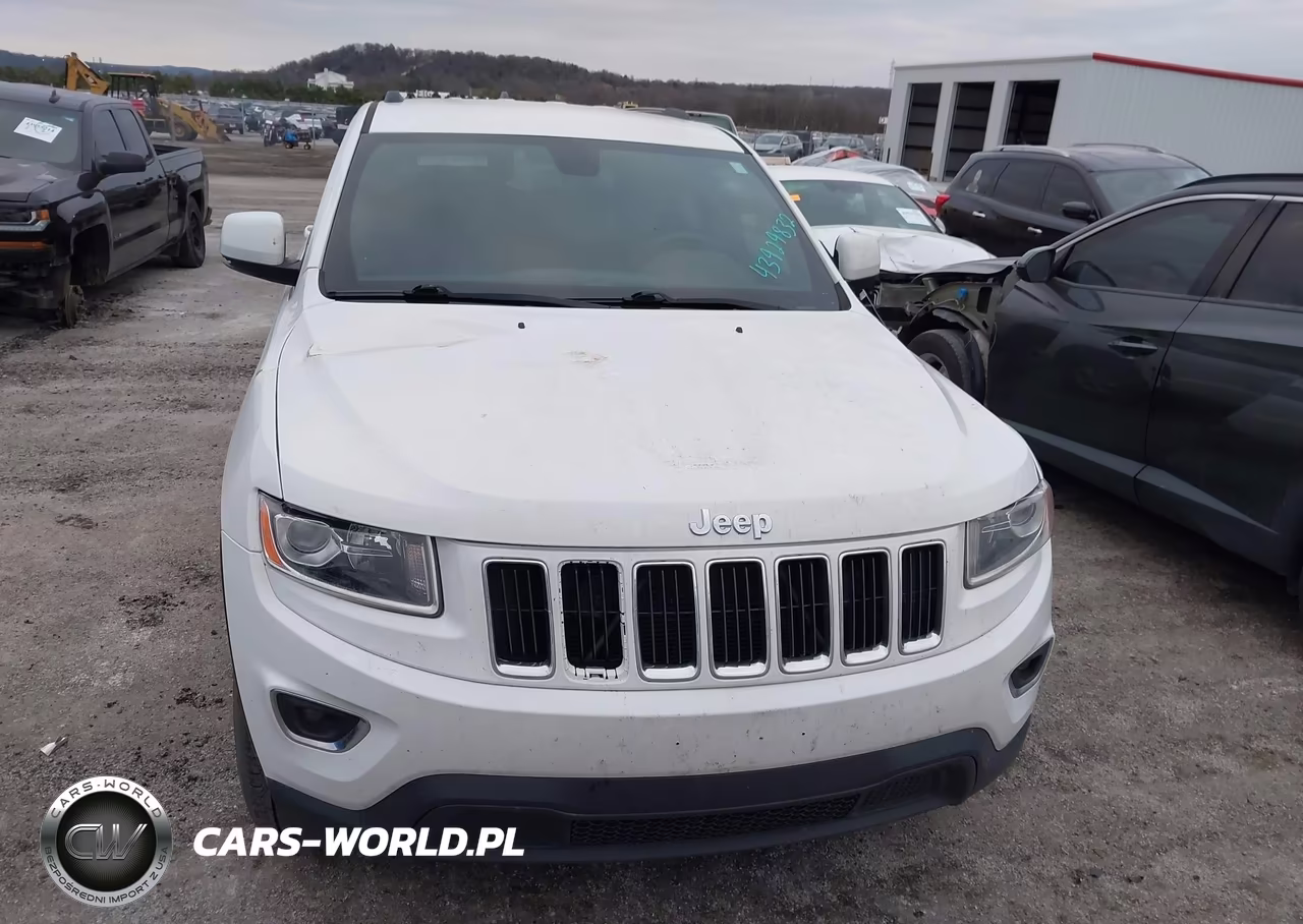 2015 Jeep Grand Cherokee Laredo VIN:1C4RJFAGXFC204928 - 12