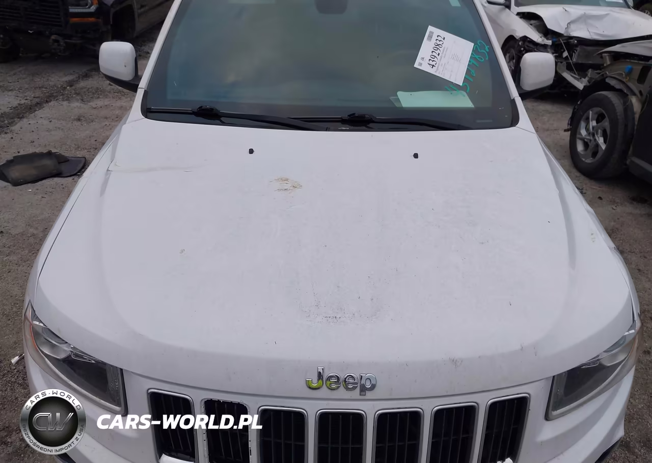 2015 Jeep Grand Cherokee Laredo VIN:1C4RJFAGXFC204928 - 6