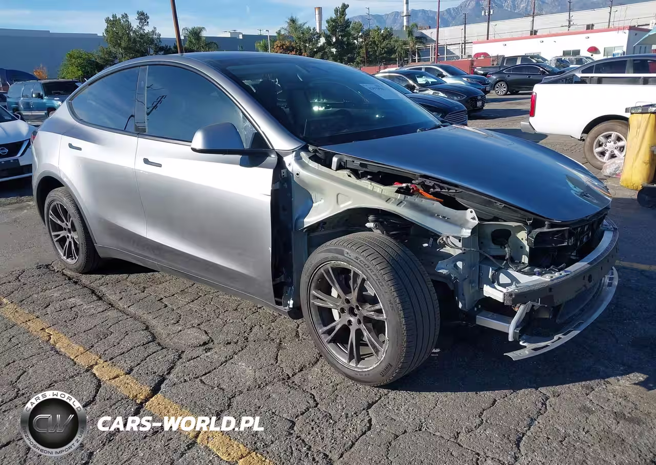 2025 Tesla Model Y Long Range Dual Motor All-Wheel Drive