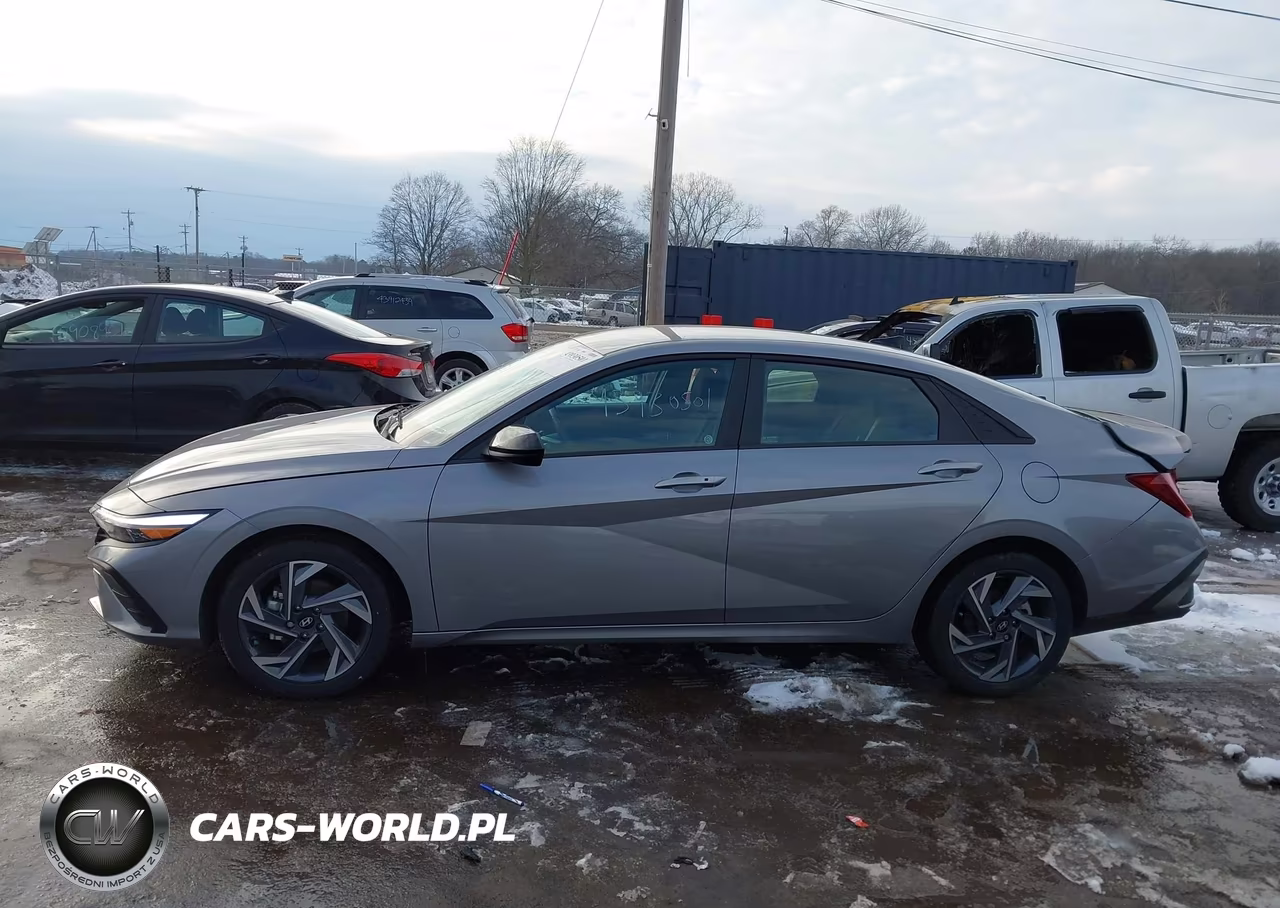 2025 Hyundai Elantra Sel Sport VIN:KMHLM4DG7SU917542 - 14