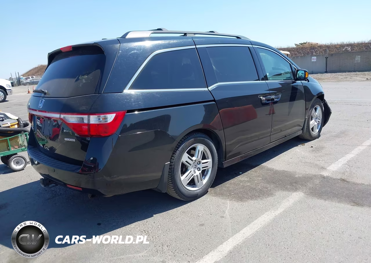 2011 Honda Odyssey Touring-Touring Elite VIN:5FNRL5H96BB091780 - 4
