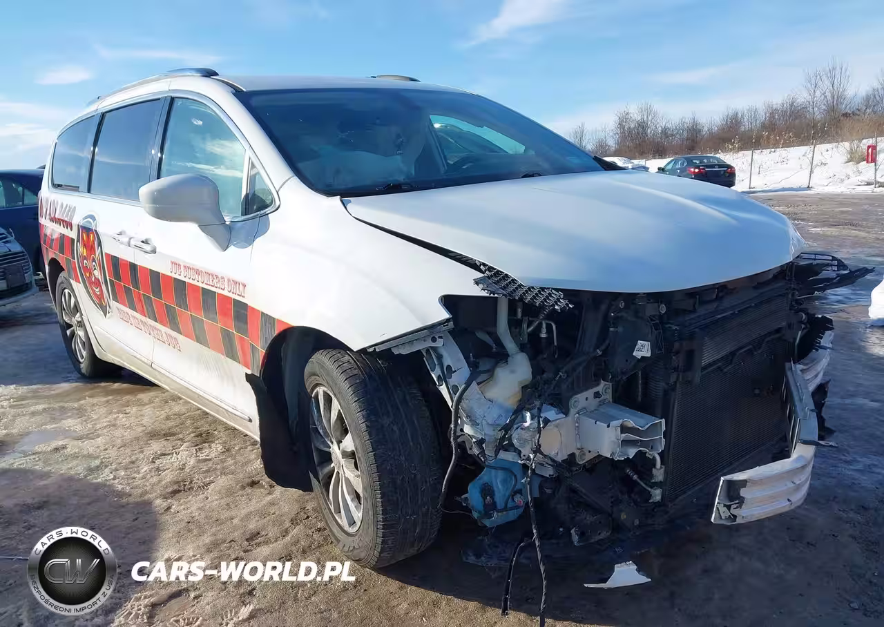2019 Chrysler Pacifica Touring L