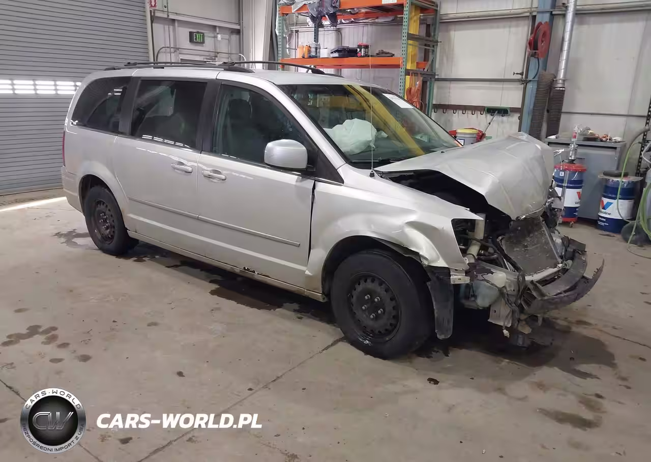 2010 Chrysler Town & Country Touring