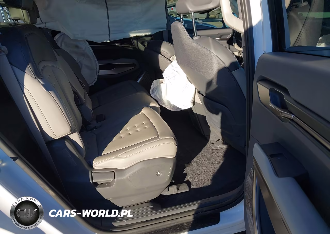 2026 Kia Ev9 Wind VIN:5XYAFFS57TG007430 - 8