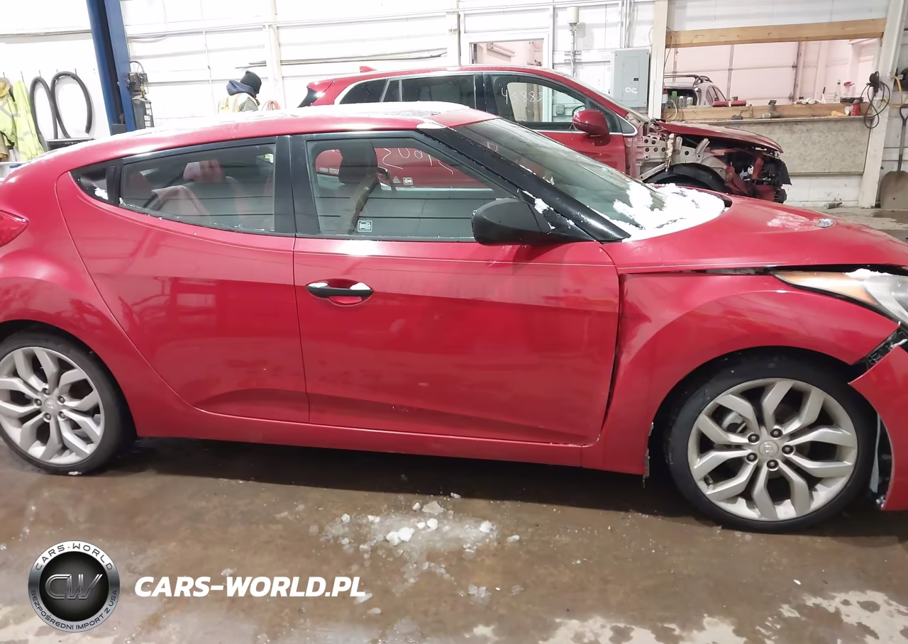 2012 Hyundai Veloster Base W-Red-Black VIN:KMHTC6AD7CU035717 - 13