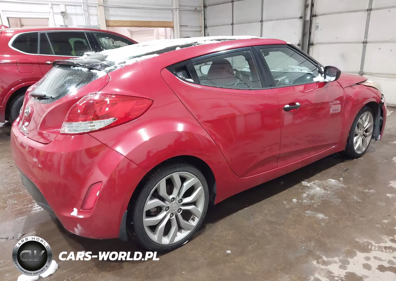 2012 Hyundai Veloster Base W-Red-Black VIN:KMHTC6AD7CU035717 - 4
