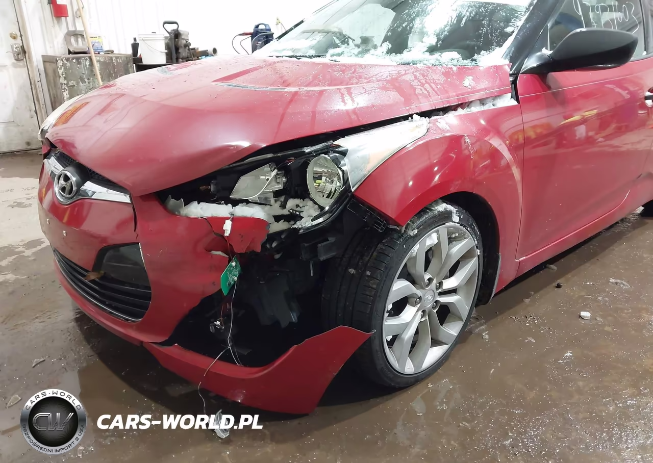 2012 Hyundai Veloster Base W-Red-Black VIN:KMHTC6AD7CU035717 - 6