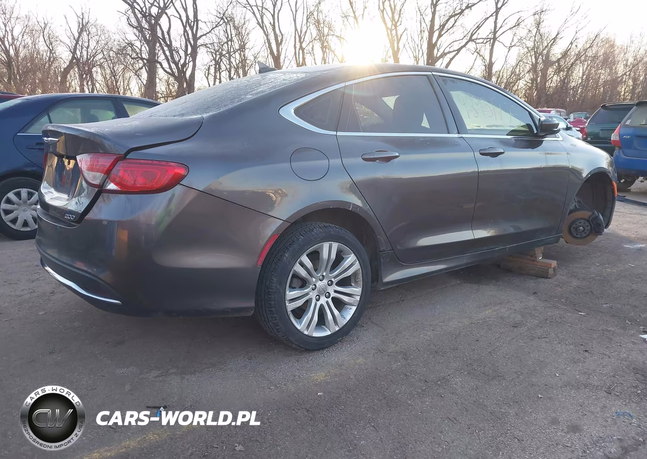 2015 Chrysler 200 Limited VIN:1C3CCCAB8FN626904 - 4