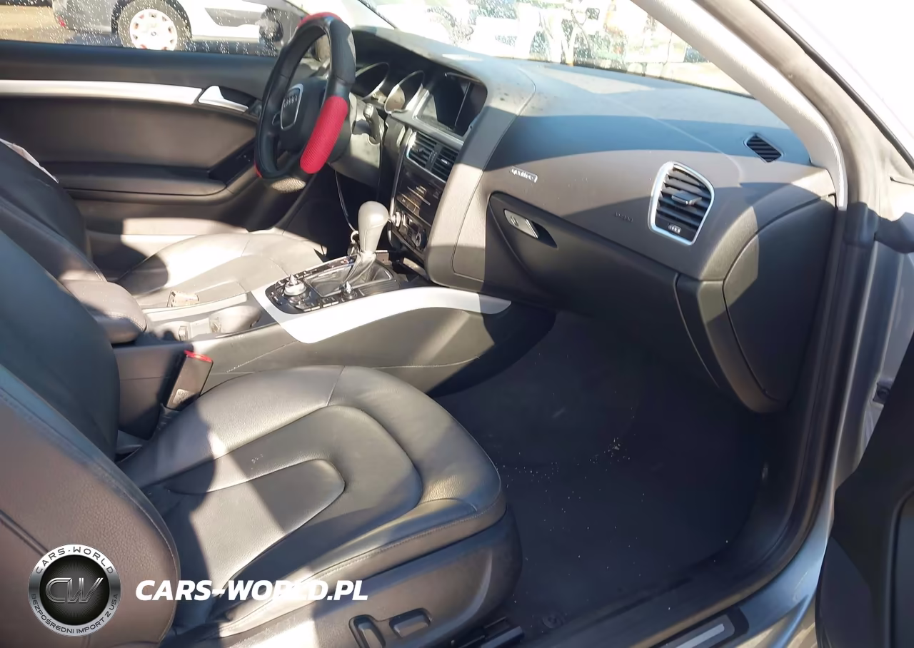 2011 Audi A5 2.0T Premium VIN:WAULFAFR1BA038712 - 5