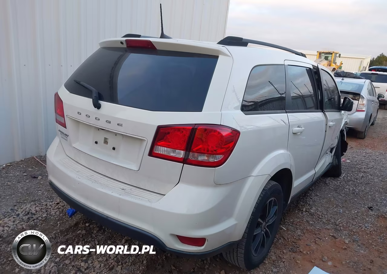 2019 Dodge Journey Se VIN:3C4PDCBB2KT719744 - 4