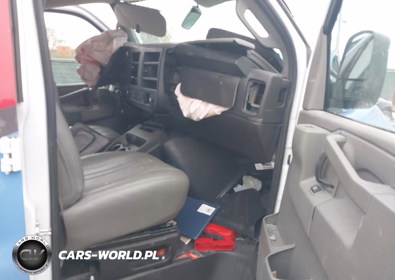 2024 Chevrolet Express Cargo Rwd 2500 Regular Wheelbase Wt VIN:1GCWGAF71R1183092 - 5