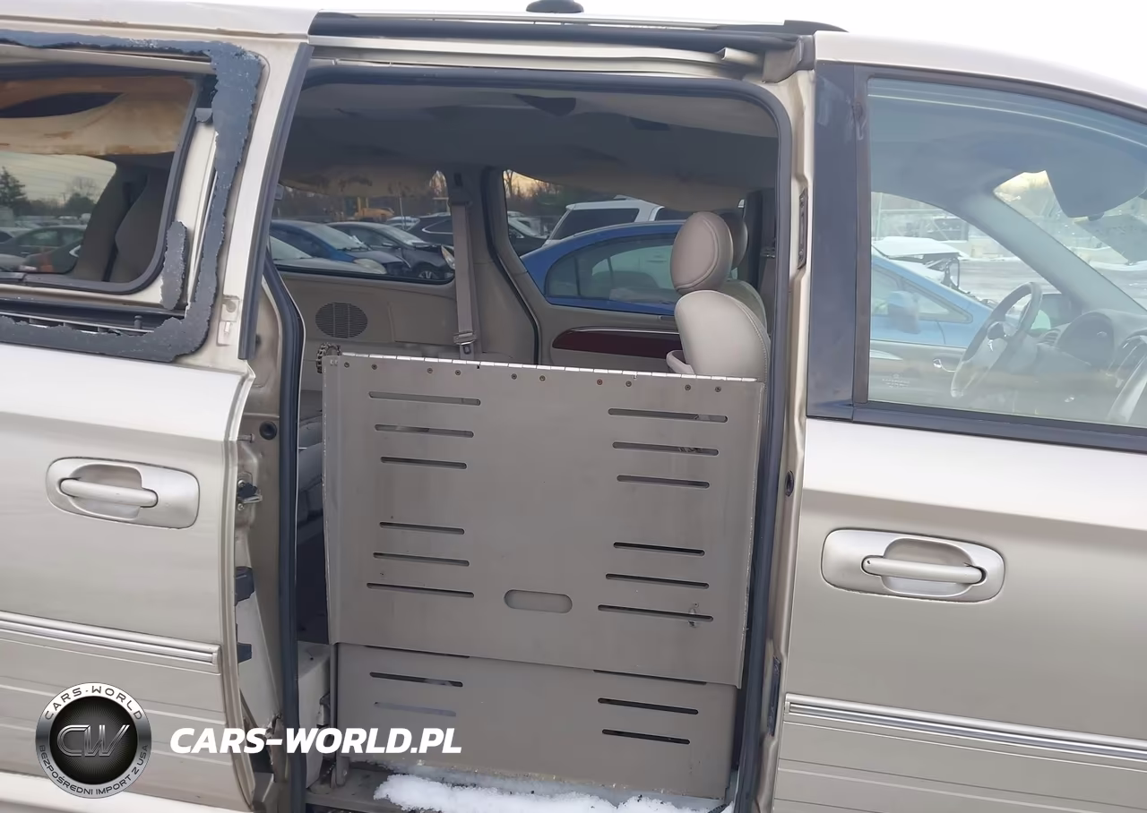 2006 Chrysler Town & Country Limited VIN:2A8GP64LX6R797771 - 8