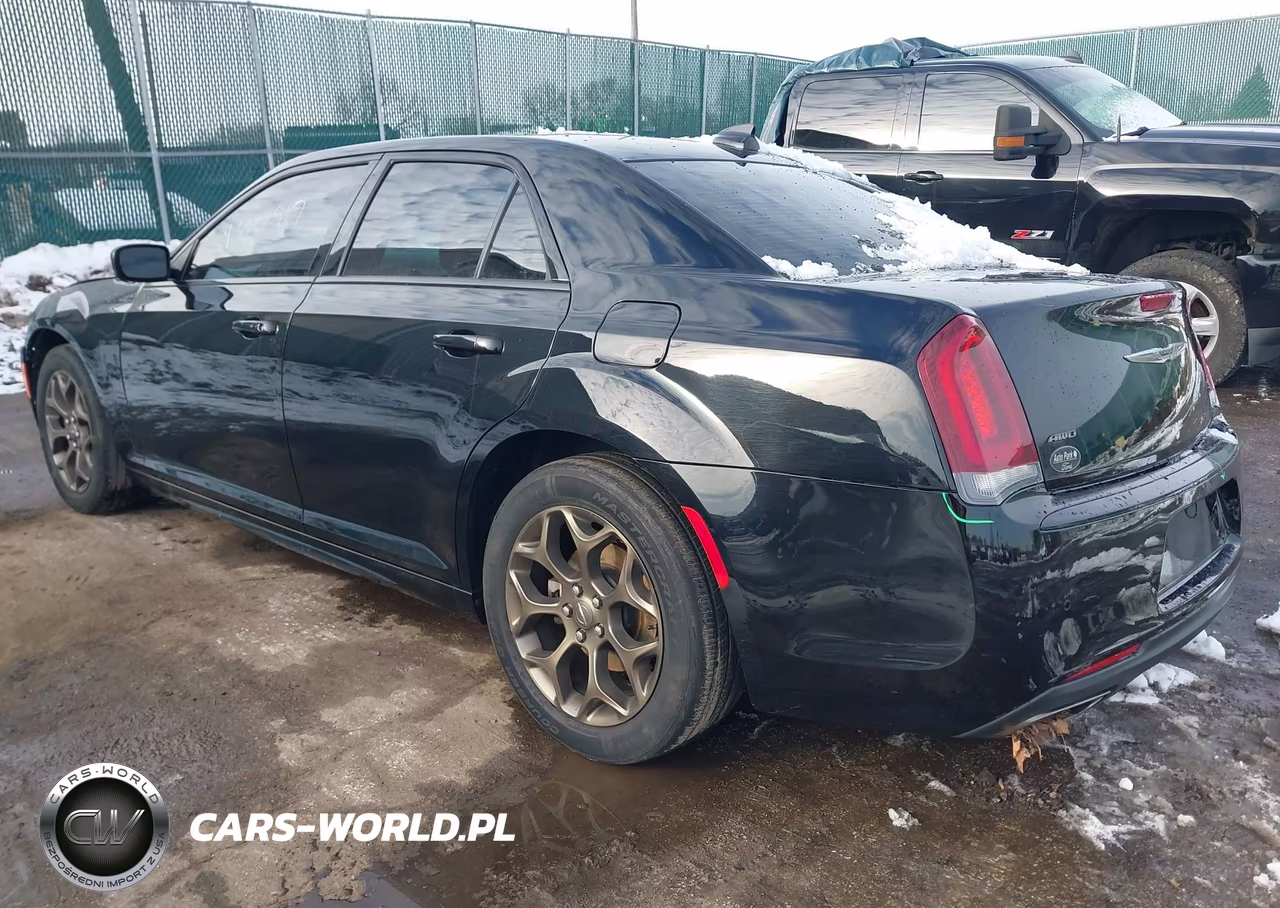 2018 Chrysler 300 300S Awd VIN:2C3CCAGG1JH182418 - 3