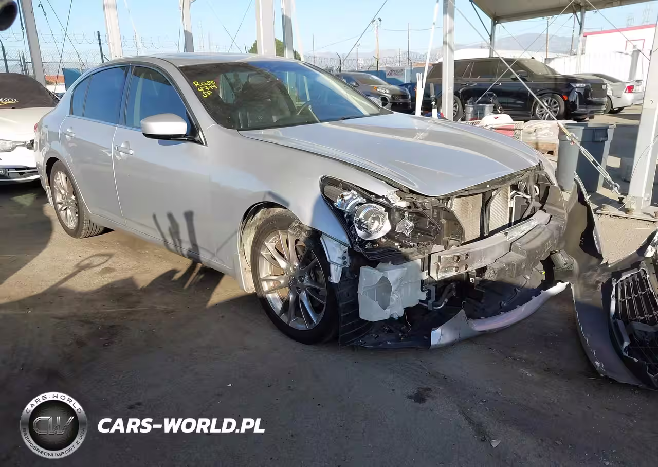 2013 Infiniti G37 Journey