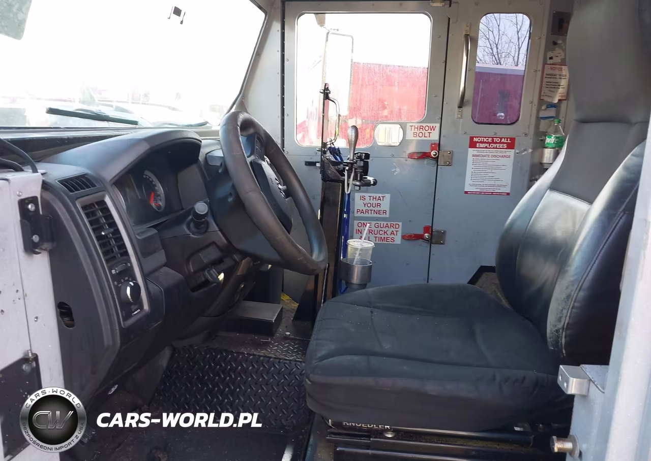 2014 Ram 5500 Chassis Tradesman-Slt VIN:3C7WRMAL1EG174181 - 7