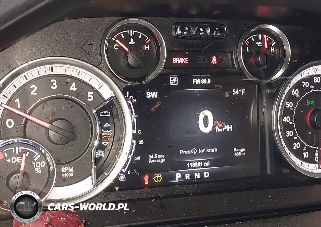 2017 Ram 3500 Laramie 4X4 8' Box VIN:3C63R3JL0HG743463 - 7