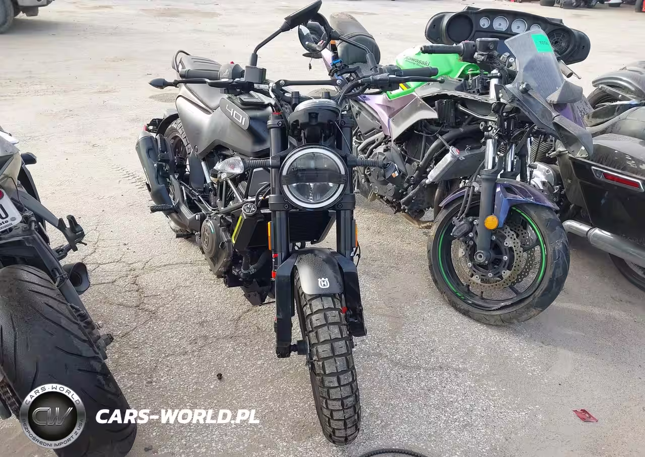 2023 Husqvarna Vitpilen 401-Svartpilen 401