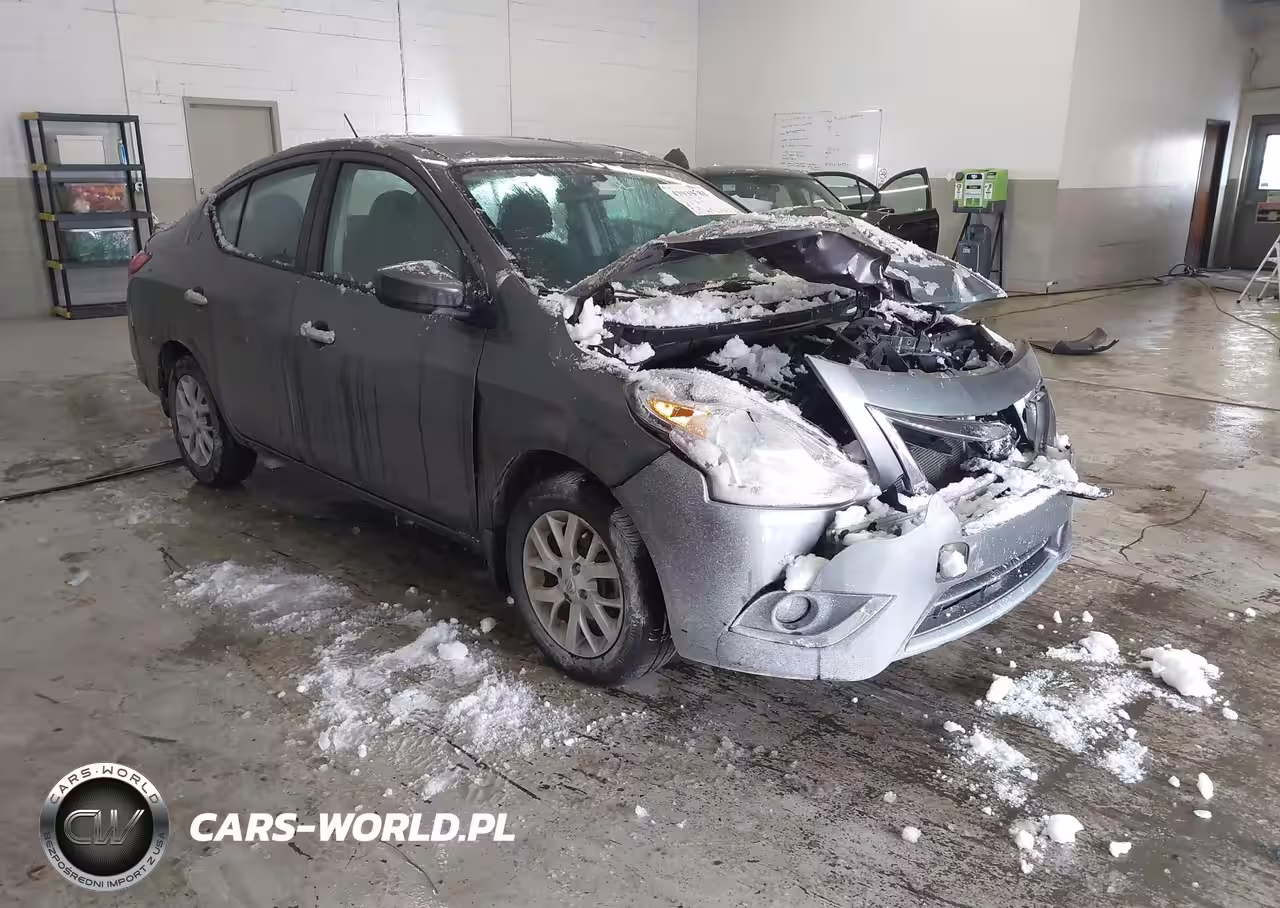 2018 Nissan Versa 1.6 Sv