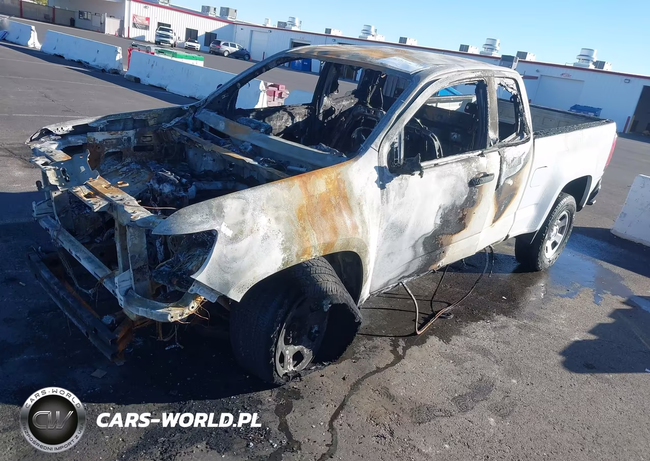 2021 Chevrolet Colorado VIN:1GCHSBEA6M1272823 - 12