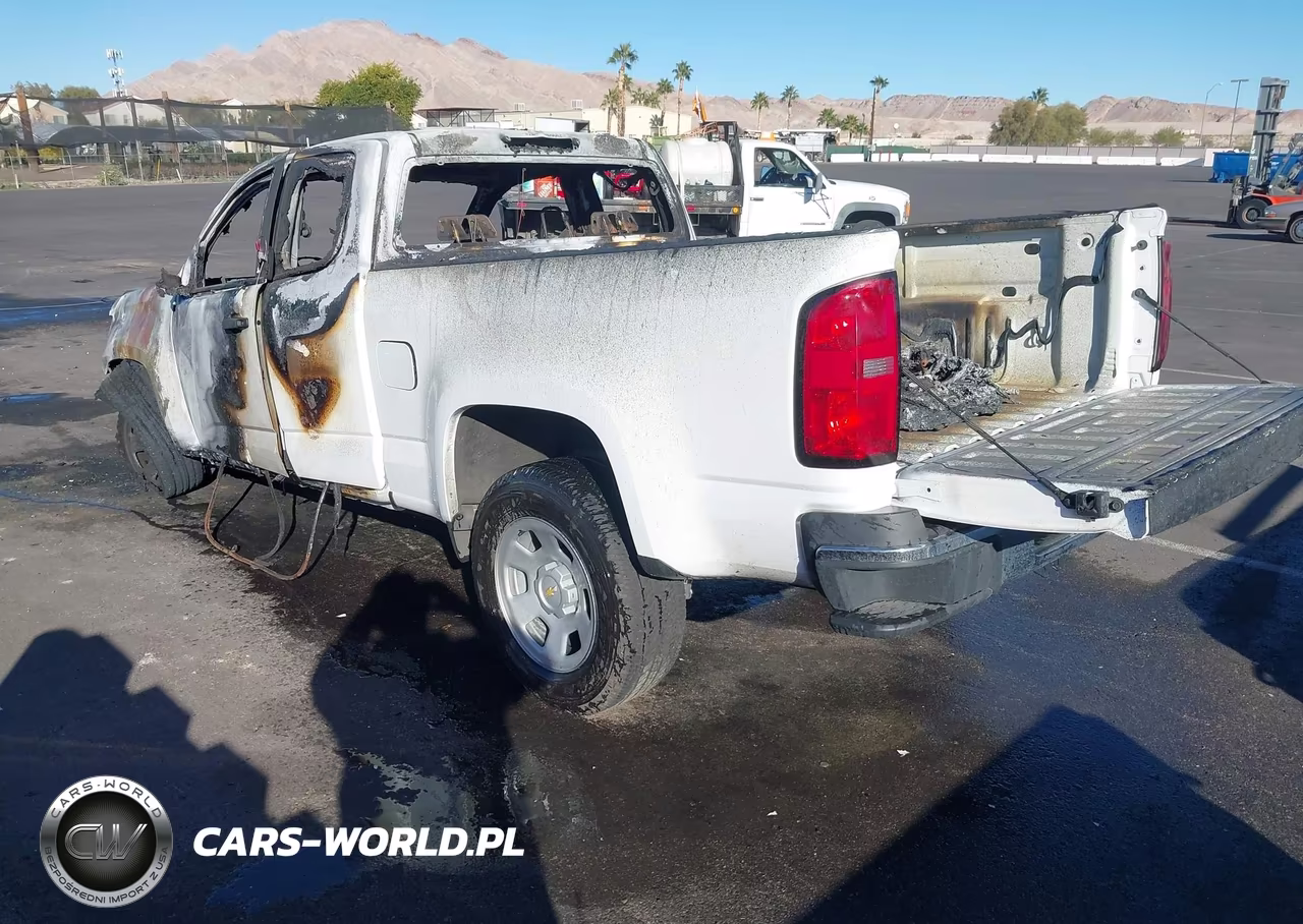 2021 Chevrolet Colorado VIN:1GCHSBEA6M1272823 - 3