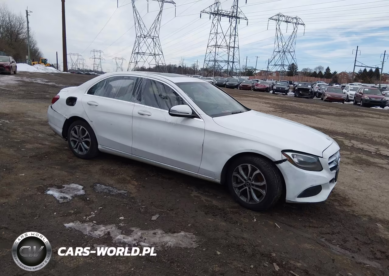 2018 Mercedes-Benz C 300 4Matic – zdjęcie 1 z 17