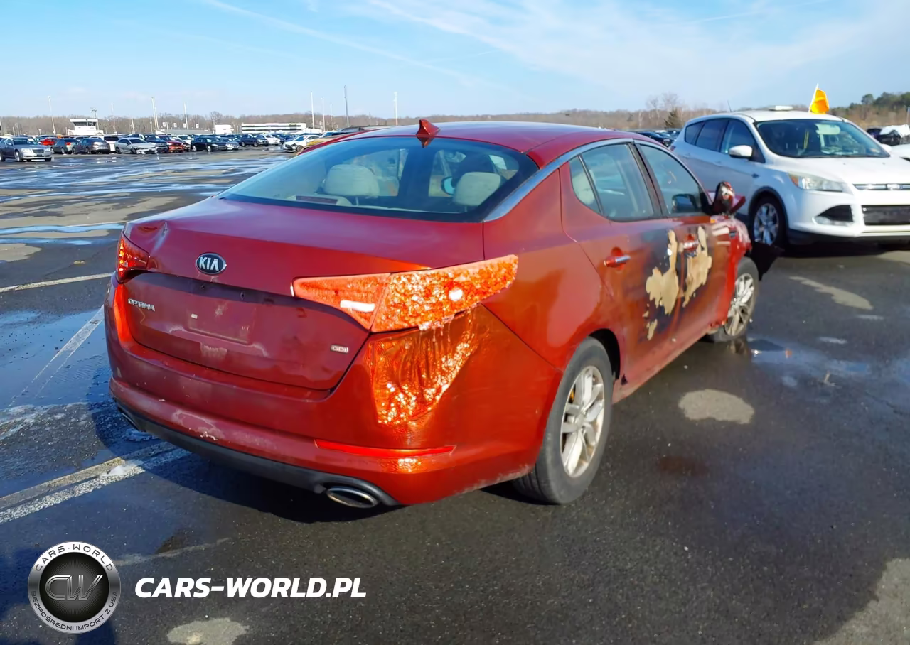 2013 Kia Optima Lx VIN:5XXGM4A70DG107821 - 4