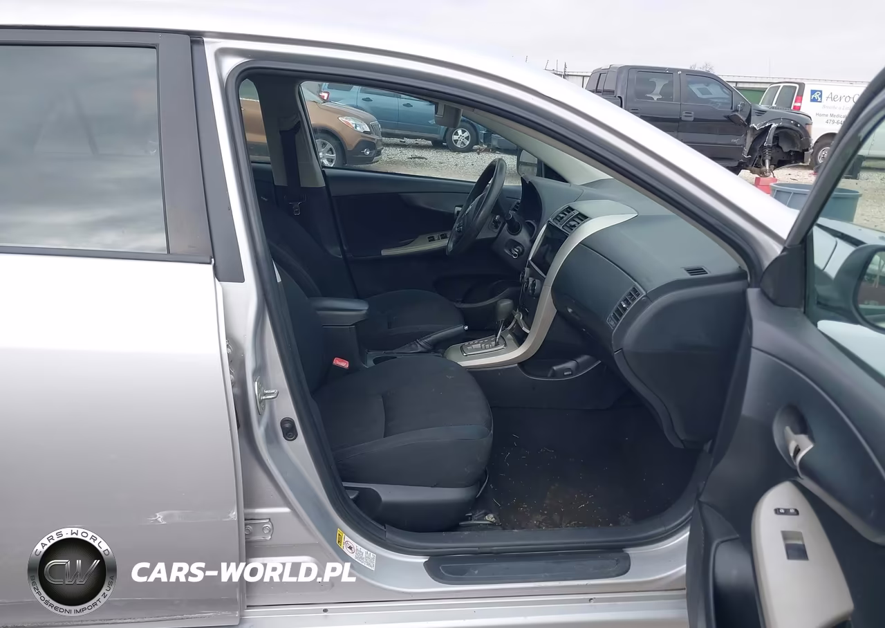 2011 Toyota Corolla S VIN:2T1BU4EE0BC645037 - 5