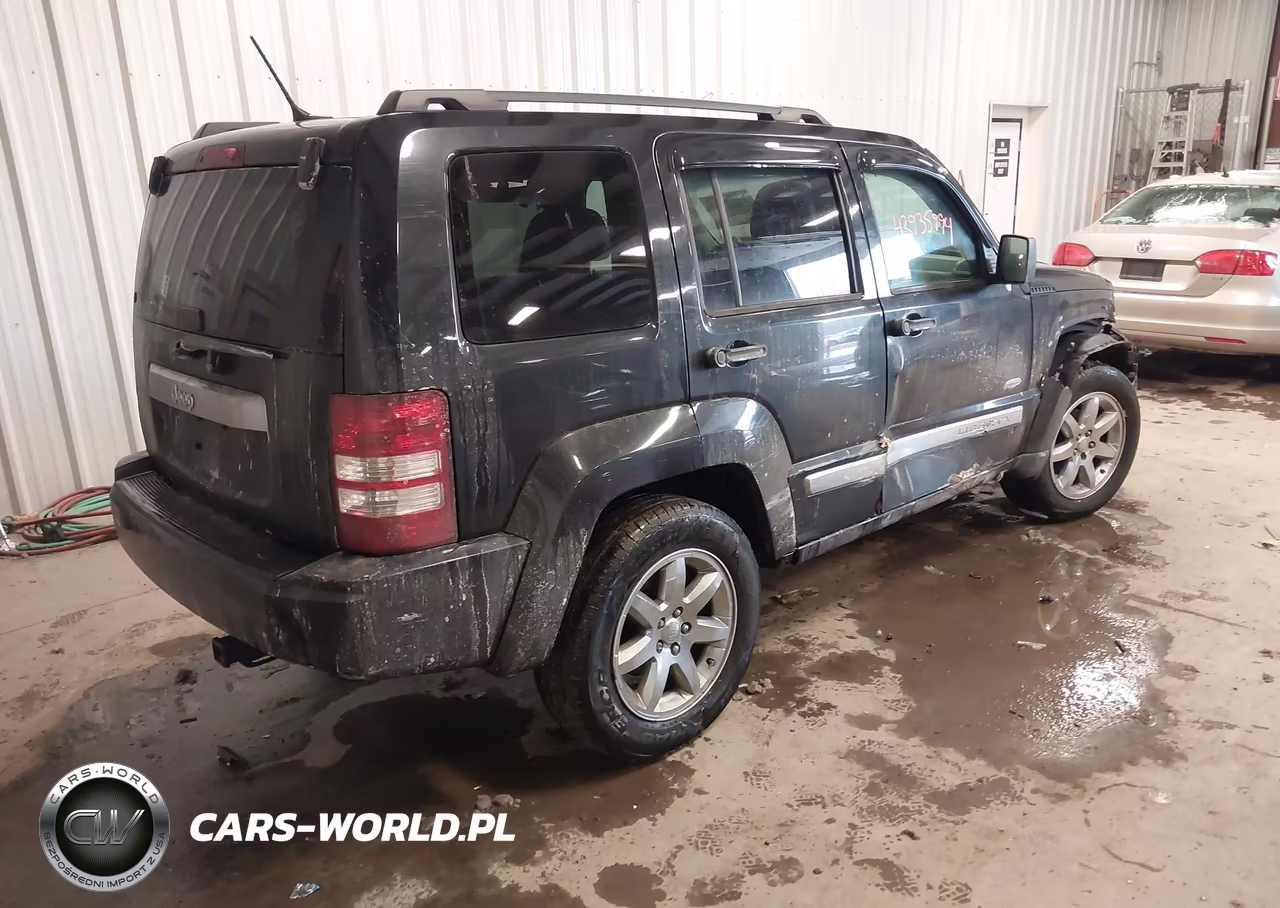 2012 Jeep Liberty Sport VIN:1C4PJMAK8CW212682 - 4