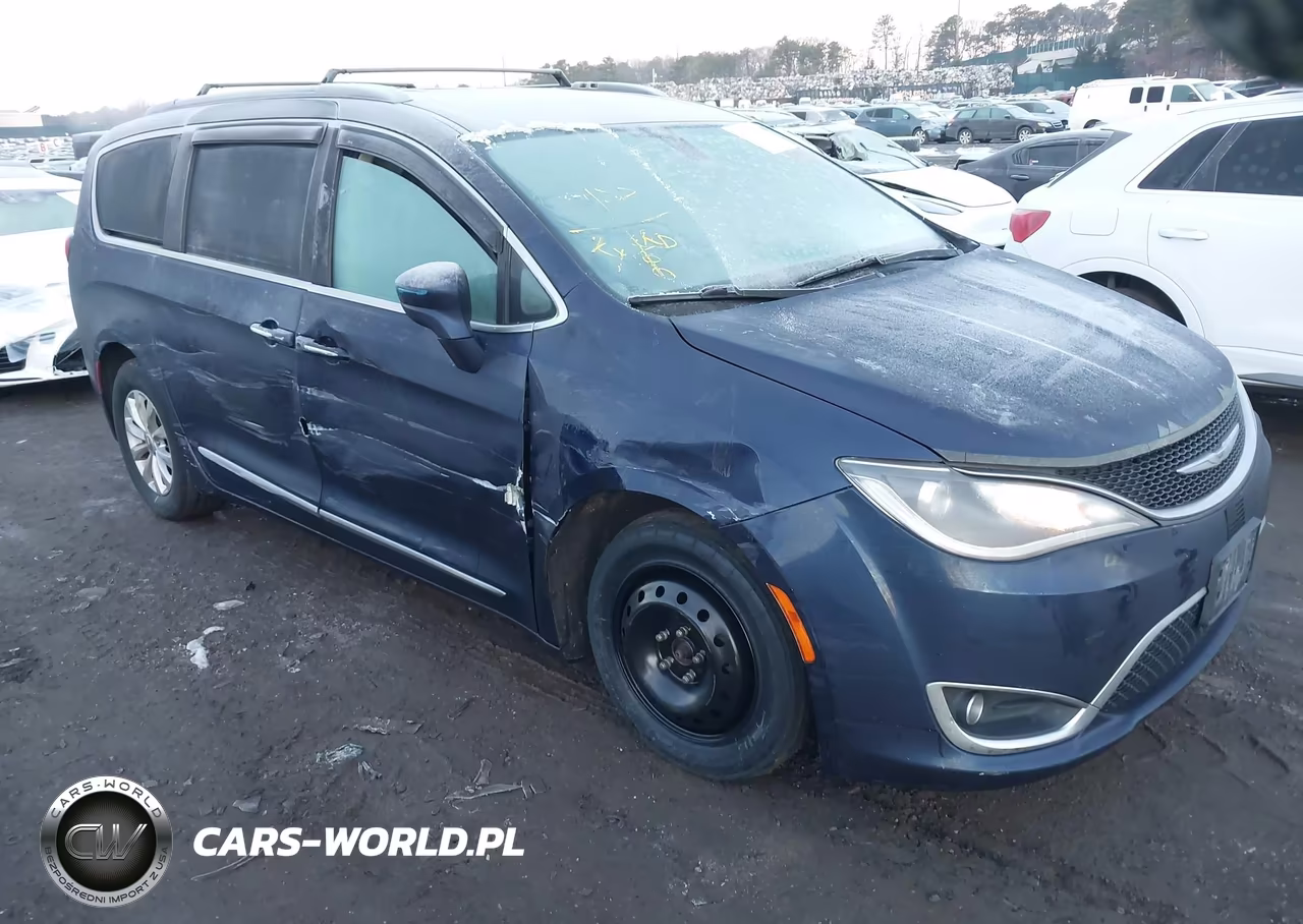 2017 Chrysler Pacifica Touring-L – zdjęcie 1 z 17